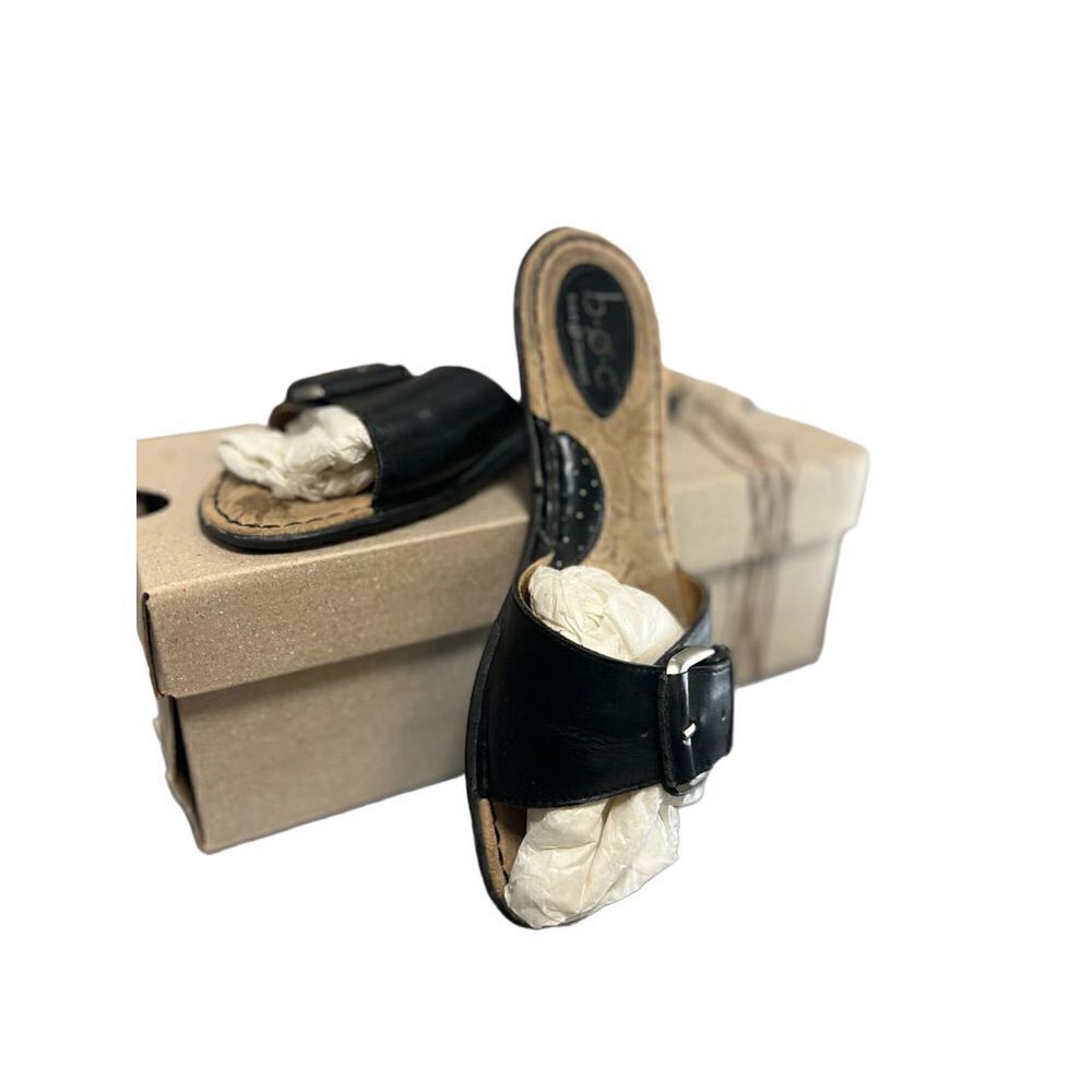 BØC Shalisa Black Buckle Sandal Flat Size 8M BOC